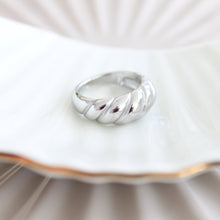 Load image into Gallery viewer, Toni Croissant Ring - Elisa Maree Jewelry