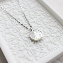 Load image into Gallery viewer, Pearly Sunrise Pendant Necklace
