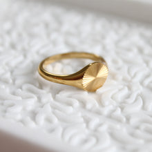 Load image into Gallery viewer, Radial Signet Ring - Elisa Maree Jewelry