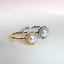 Load image into Gallery viewer, Pearly Ring