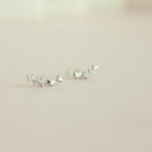Load image into Gallery viewer, Ity Bity Heart Crawler Stud