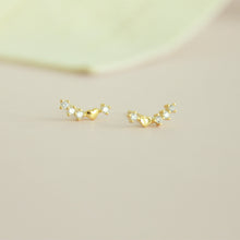 Load image into Gallery viewer, Ity Bity Heart Crawler Stud