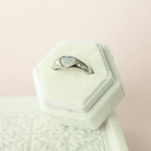 Load image into Gallery viewer, Pearly Heart Ring