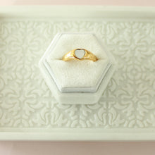 Load image into Gallery viewer, Pearly Heart Ring