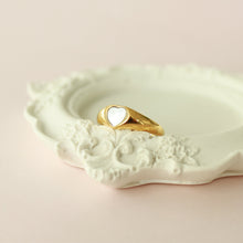 Load image into Gallery viewer, Pearly Heart Ring
