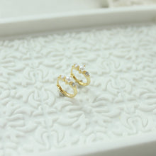 Load image into Gallery viewer, Lolita Pearl Hoop Earring