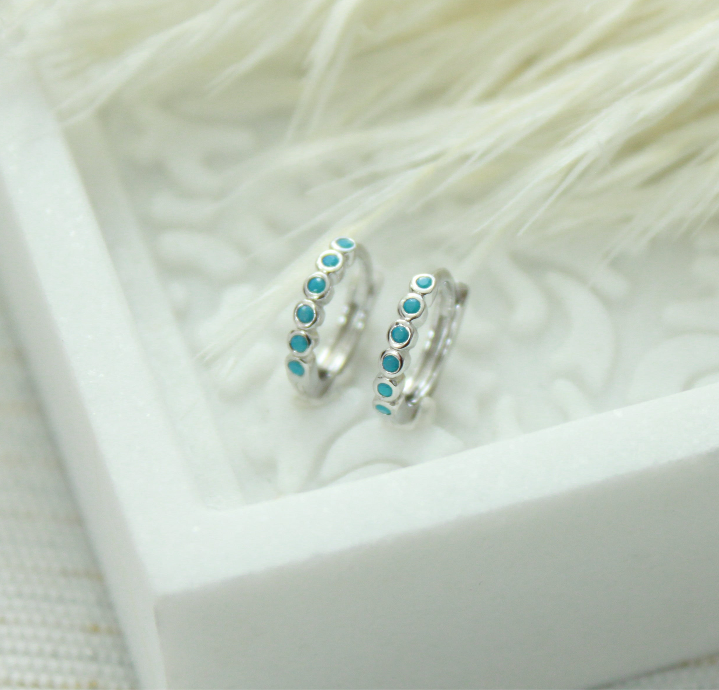 Bluebird Huggie Hoop