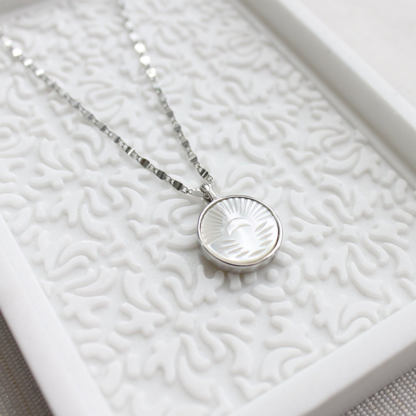 Pearly Sunrise Pendant Necklace