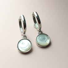 Load image into Gallery viewer, Pearly Night Etched Pearl Drop Earring
