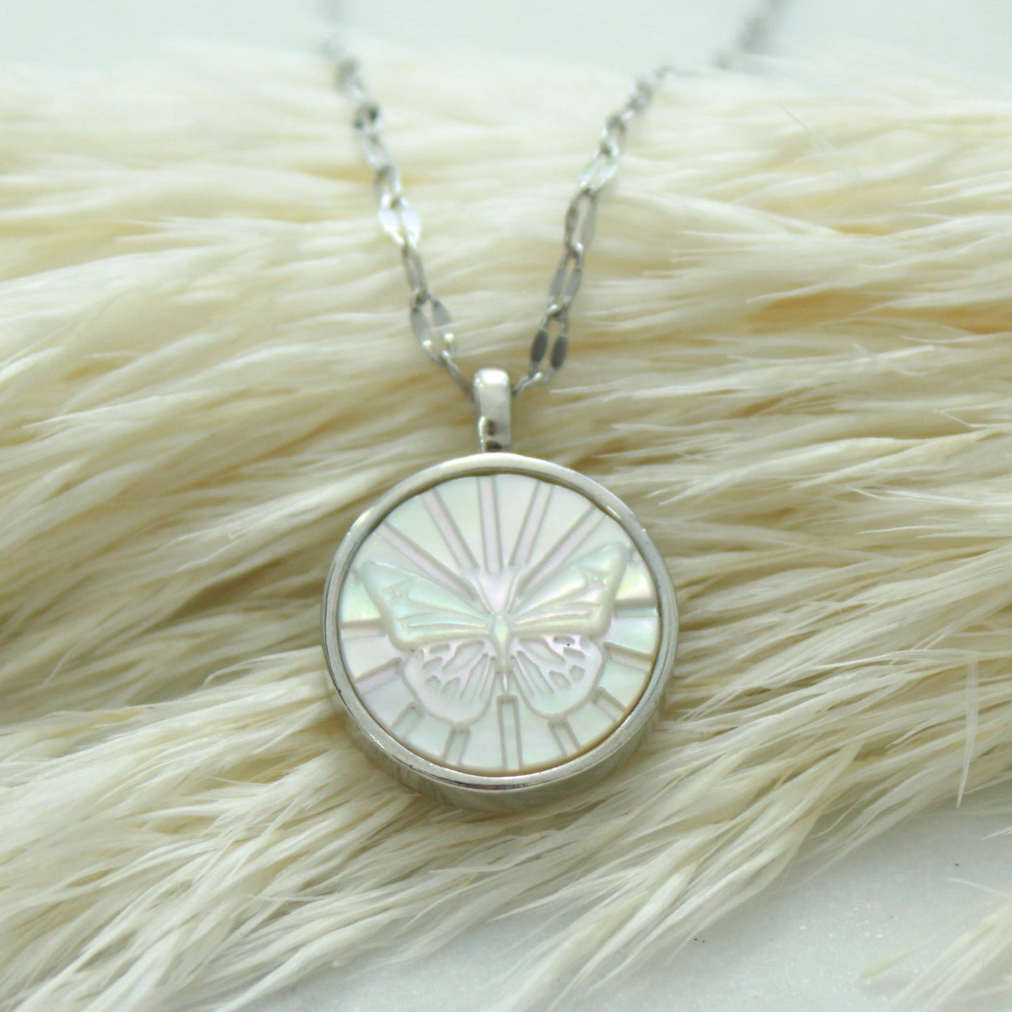Beautiful Butterfly Carved Mother of Pearl Pendant Necklace