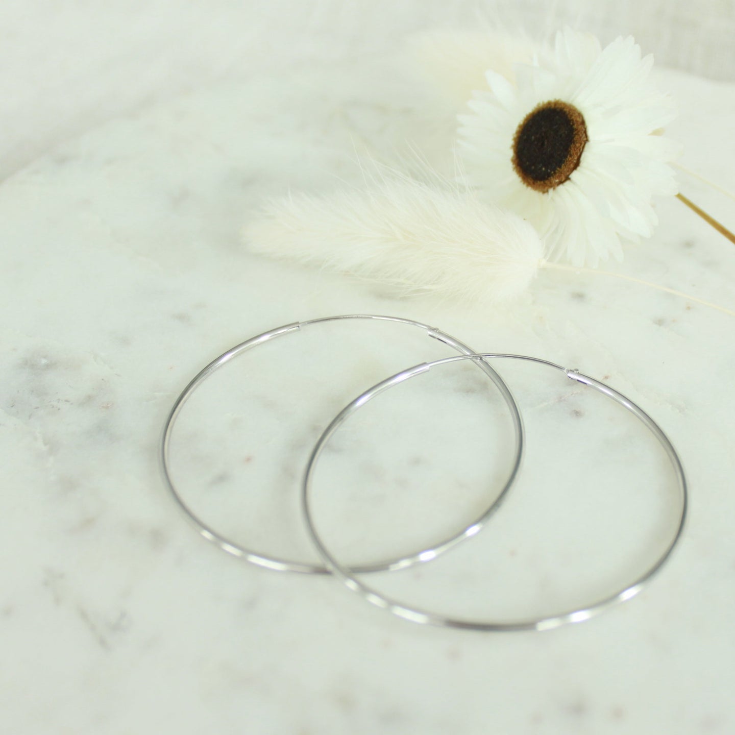 Feather Lite Skinny Hoops