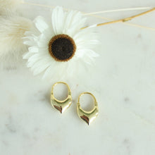 Load image into Gallery viewer, Sonia Pointed Hoop
